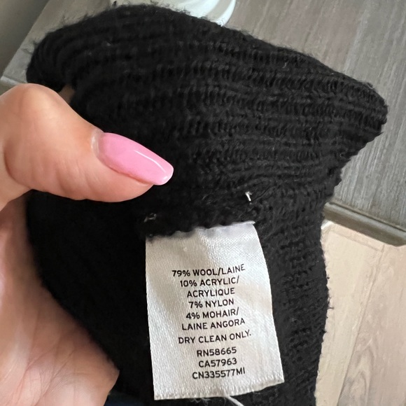 Sweater - Picture 7 of 8